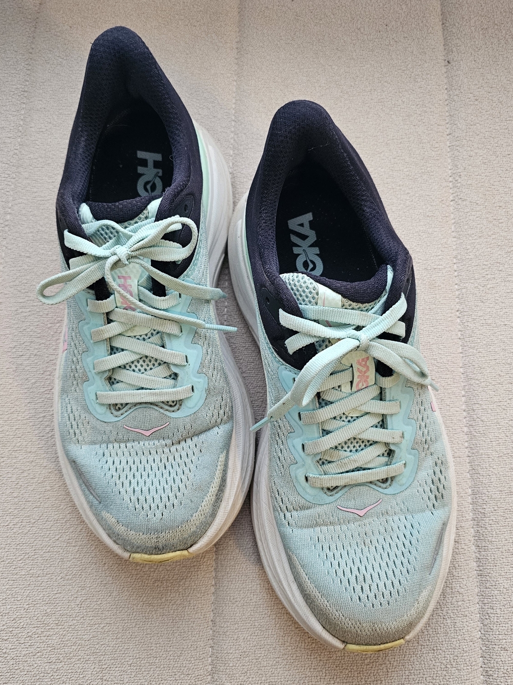 HOKA Women's Bondi 9 Mint Pink Running Sneakers - Picture 2 of 6